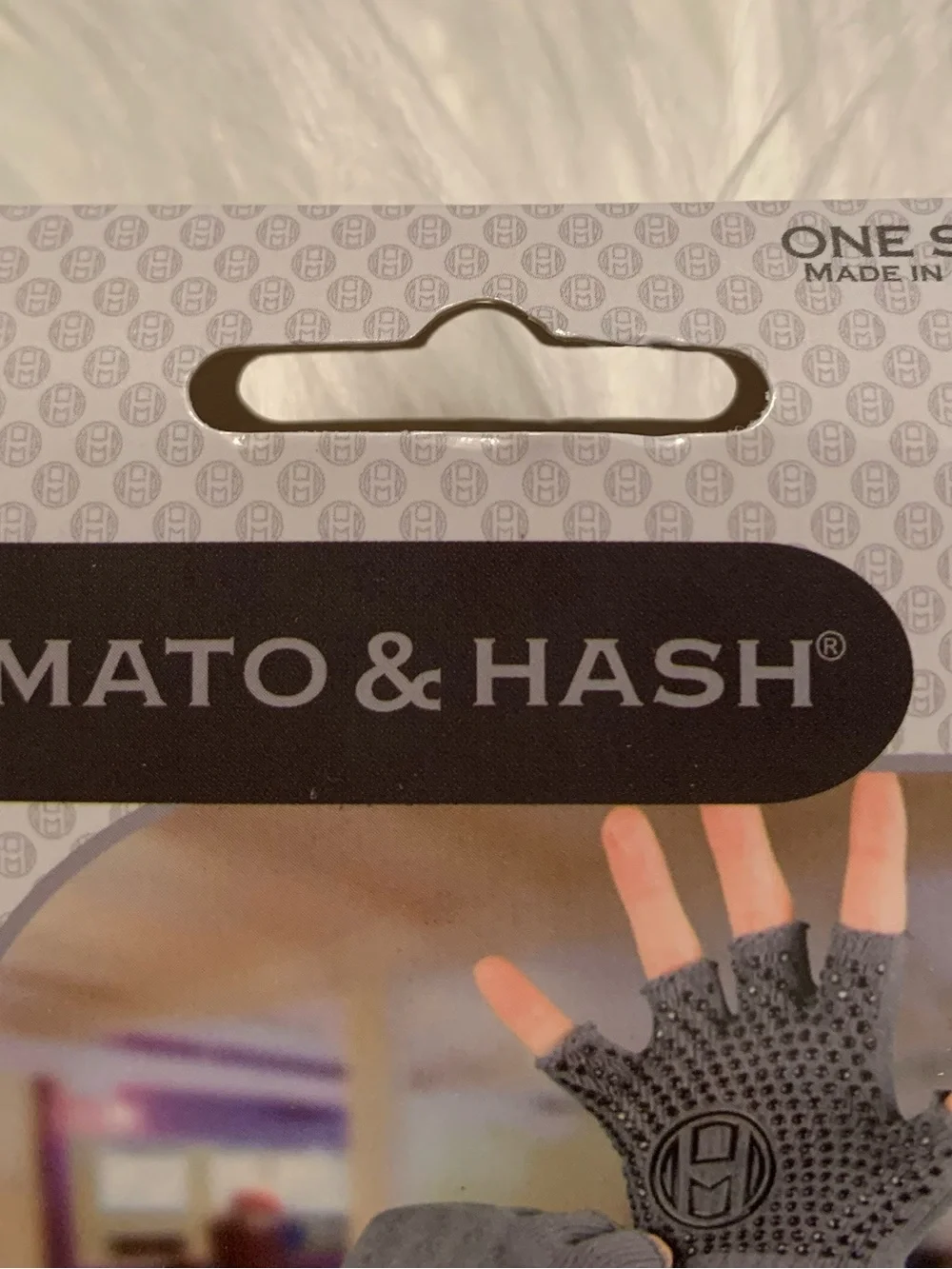 MATO & NASH ladies NWT Yoga fingerless gloves OSFM